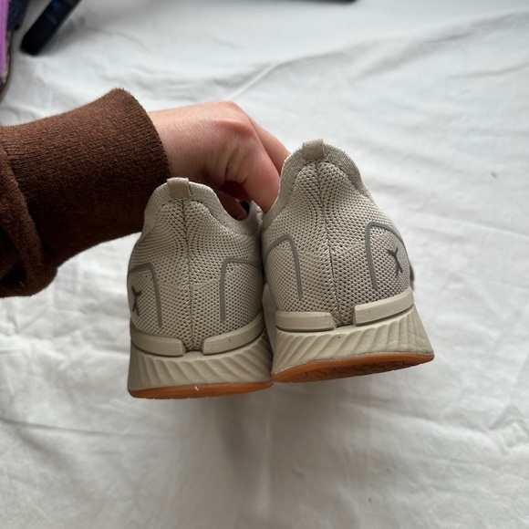 Flux Adapt Runner running shoe sneaker in bone - Picture 8 of 10